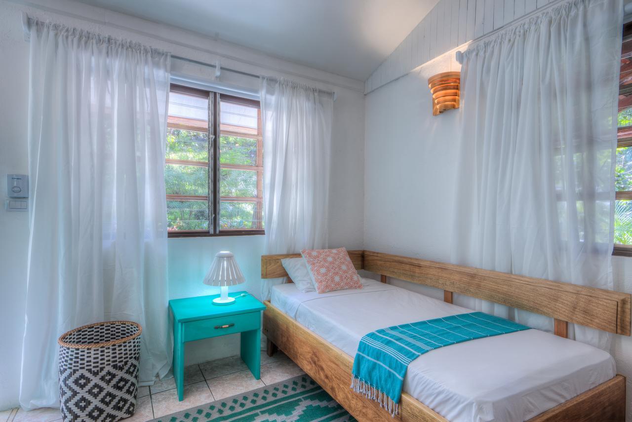נוסארה Hotel Guiones מראה חיצוני תמונה